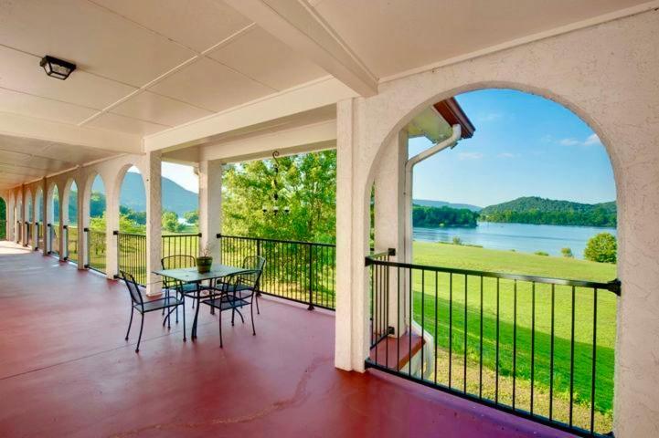 Tennessee Room At Tennessee Riverplace Chattanooga Eksteriør billede